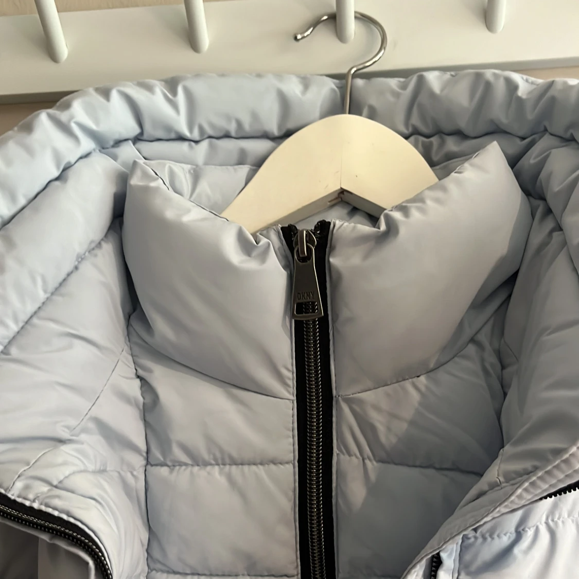 DKNY dunjacka  - 90