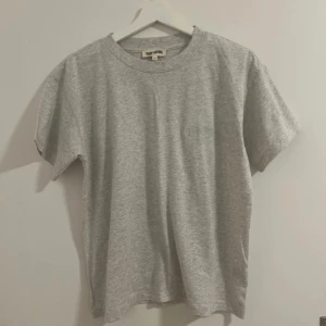 Djerf Avenue  - Oversized T-shirt Mycket bra skick  XS men mer som S-M