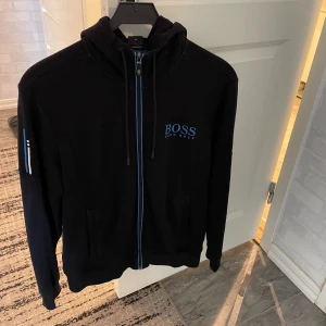 Hugo boss Sweatshirts - Black Sweatshirts hugo boss Regular fit /M  Toppen 👍🏼 