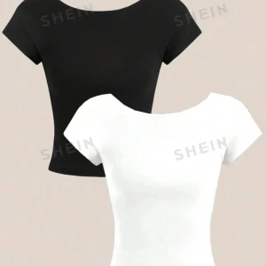 Rygglös topp - Hej! Säljer dessa rygglösa topparna. Lånade bilder. Inga defekter, endast testade. Båda för 100kr, en för 50kr. Skriv för egna bilder och funderingar! 💘