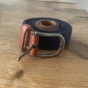 Läderbälte - Läderbälte ca 1 meter