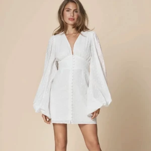 Adoore klänning - Adoore ”Florence” dress Strl 40 Aldrig använd Finns ej kvar på hemsidan