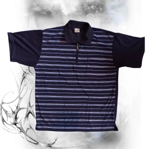 Drainer Piké T-shirt - Svin nice Piké med zip up! I perfekt skick, passar M-L, men även S lite oversized🔥 Passar o ha med baggy jeans👖 Skicka gärna offers, jag kan gå billigare! Och DM för frågor såklart :)📫