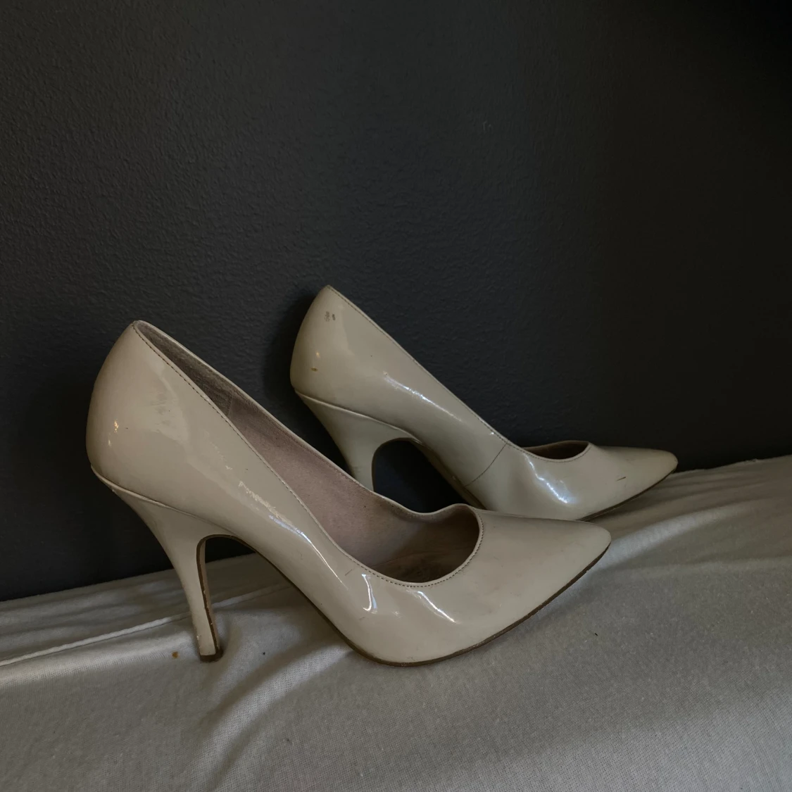 Vita klackskor  - 90