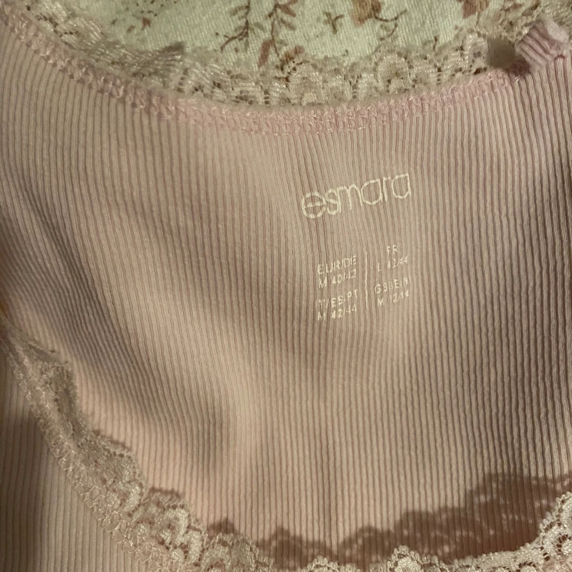 Linne med spets  - 91