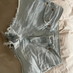 Levis jeansshorts - Jättefina jeansshorts från Levis
