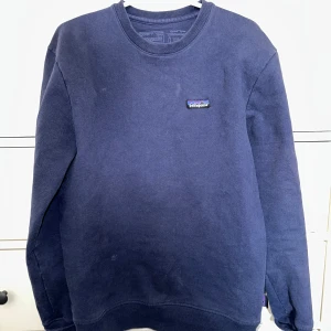Patagonia Sweatshirt - Hej säljer denna patagonia sweatshirt i storlek S  Pris går att diskutera vid snabb affär 