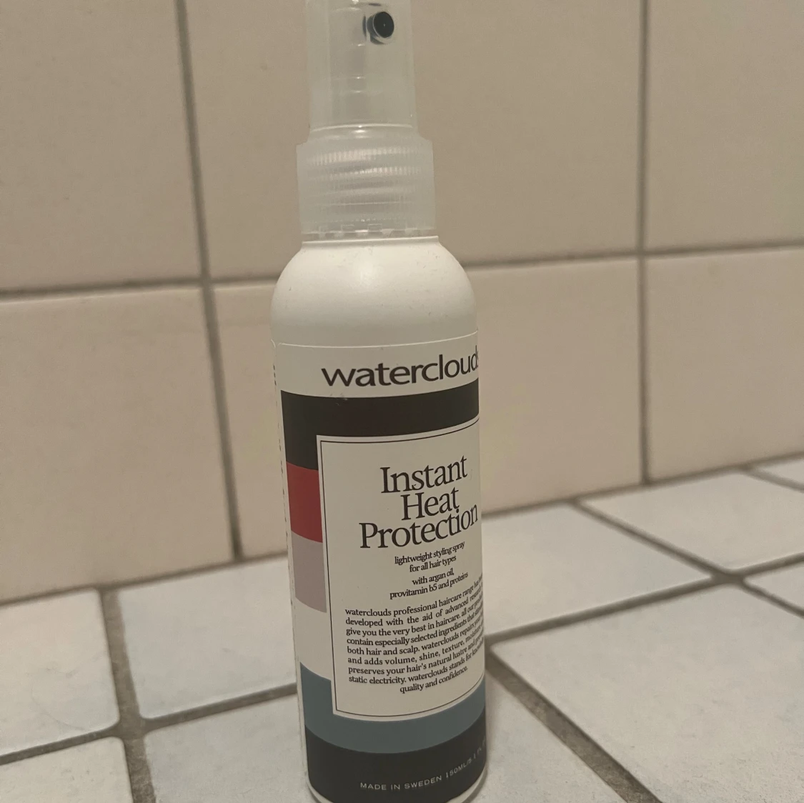 Allt i ett spray hår. Värmeskydd, serum mm