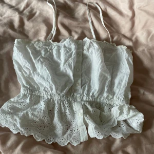 Vitt linnetopp - Fin vit linnnetopp , 💛🙌🏻