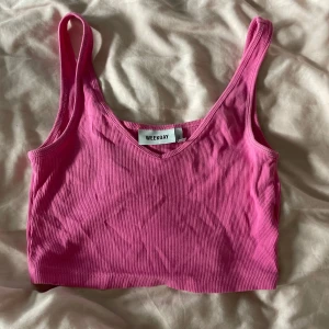 Rosa topp - Rosa topp från weekday💕💕