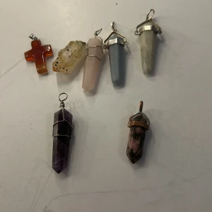 Halsband - 1 kostar 70kr men för alla 390kr