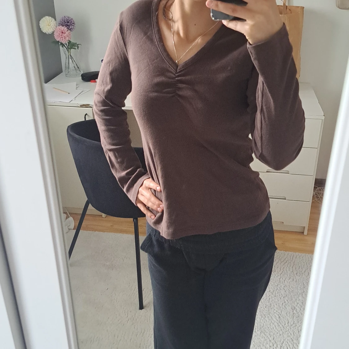 V-ringad tröja - 23