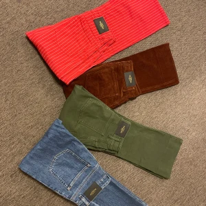 Byxor Hasbeens  - Höga i midjan. Använda en gång.  200/par