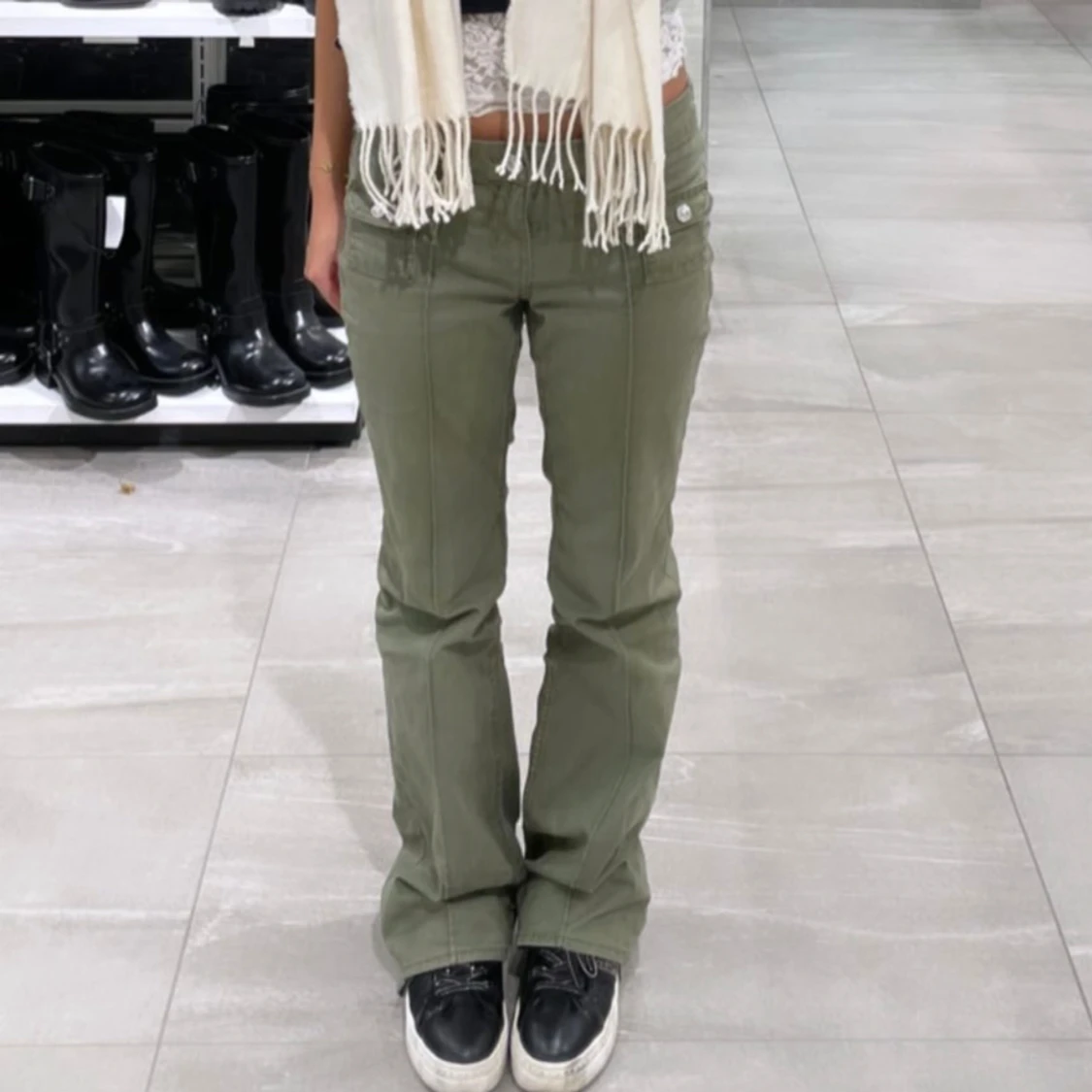 Gröna cargobyxor H&M