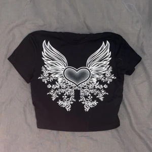 Shein topp - Hej! Säljer denna pga ingen användning, storlek S. Kom privat vid intresse💞