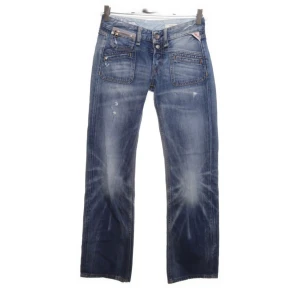 REPLAY jeans  - Ett par feta vintage replay jeans! Köpt på sellpy men de var för små. 