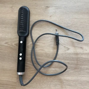 Hot brush - Plattångs- borste (hot brush) men fem olika lägen, fin fint skick och gör jobbet. Använda fåtal gånger 