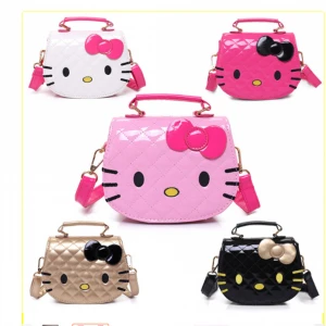 Hello Kitty Hand / Axel Väska  - Mått 17.00*13.00*8.00 cm 5 färger kvar  175kr/st 