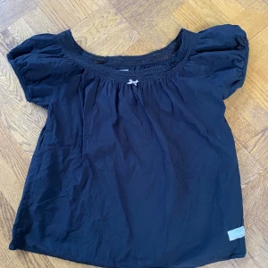 odd molly blus - jättefin blus, skriv om ni undrar något💞