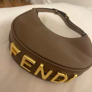 Väska - Säljer min väska som är oanvänd. 