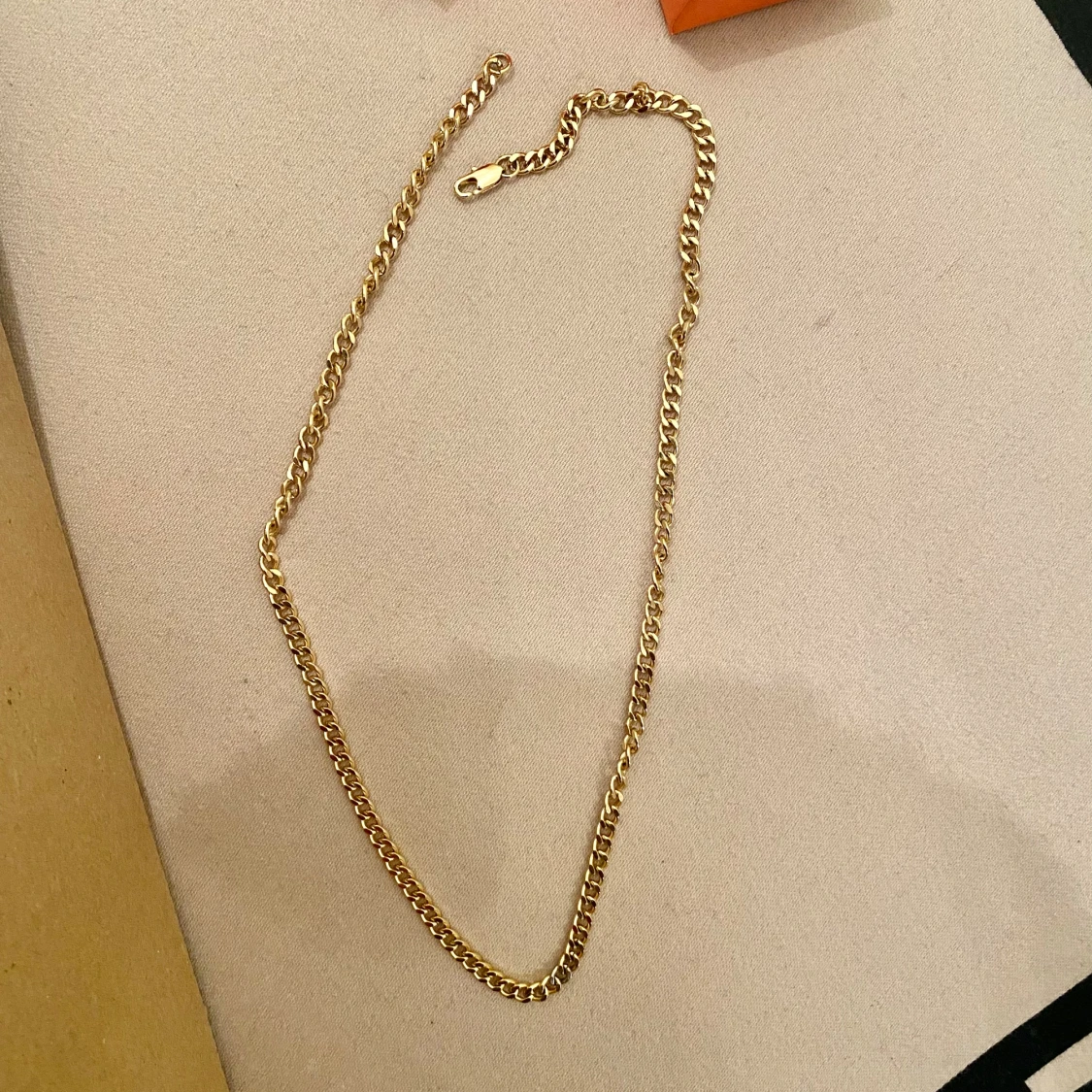 Halsband 18k guldpläterad  - 90