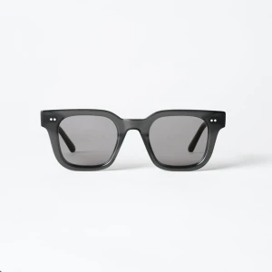 Chimis - Säljer mina chimis i modellen 04, jättefin gråa färg. Säljer då jag inte använder dom längre💕 Använda men fint skick, kom privat för fler bilder