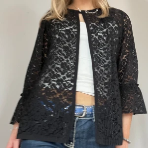 Spetskofta - Spetskofta köpt second hand