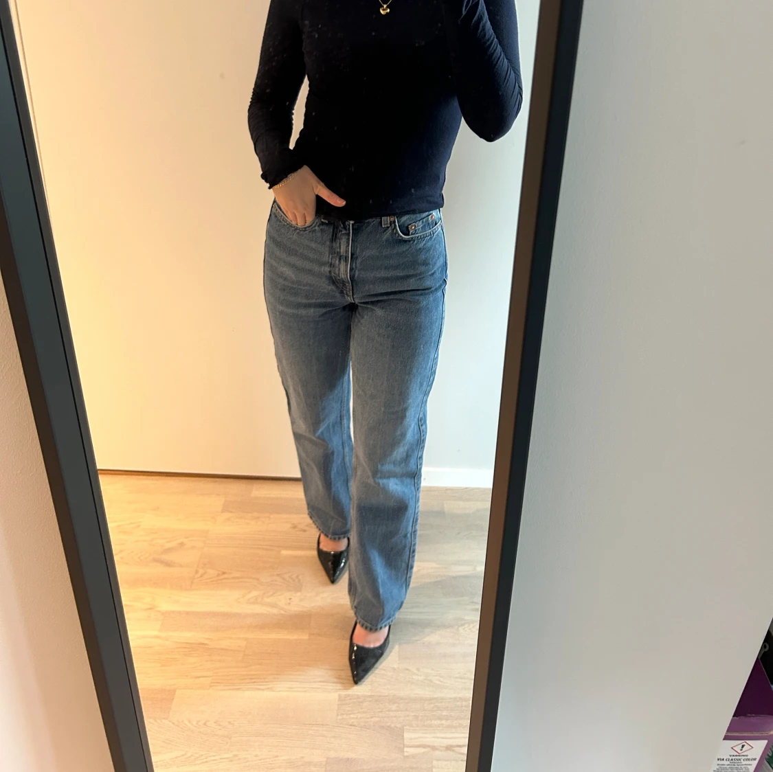 Jeans knappt använda  - 91