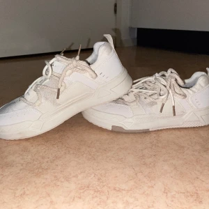 Skor - Aldrig använda.