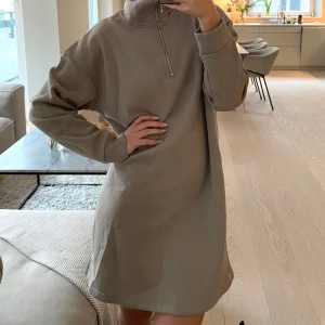 T-shirt klänning  - T-shirt klänning från H&M aldrig använd! ⭐️