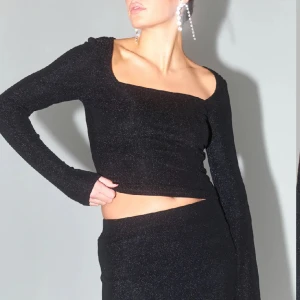 Topp Gina  - Superfin topp ”square neck top” från gina tricot i strl S, endast använd en gång😇✨