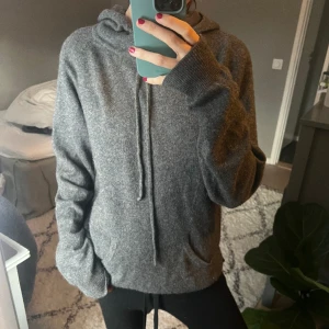 Kashmir hoodie herr - Herr kashmir hoodie från davida, storlek S😊