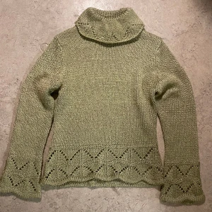 Grön stickad polotröja - Jättefin vintage tröja! 