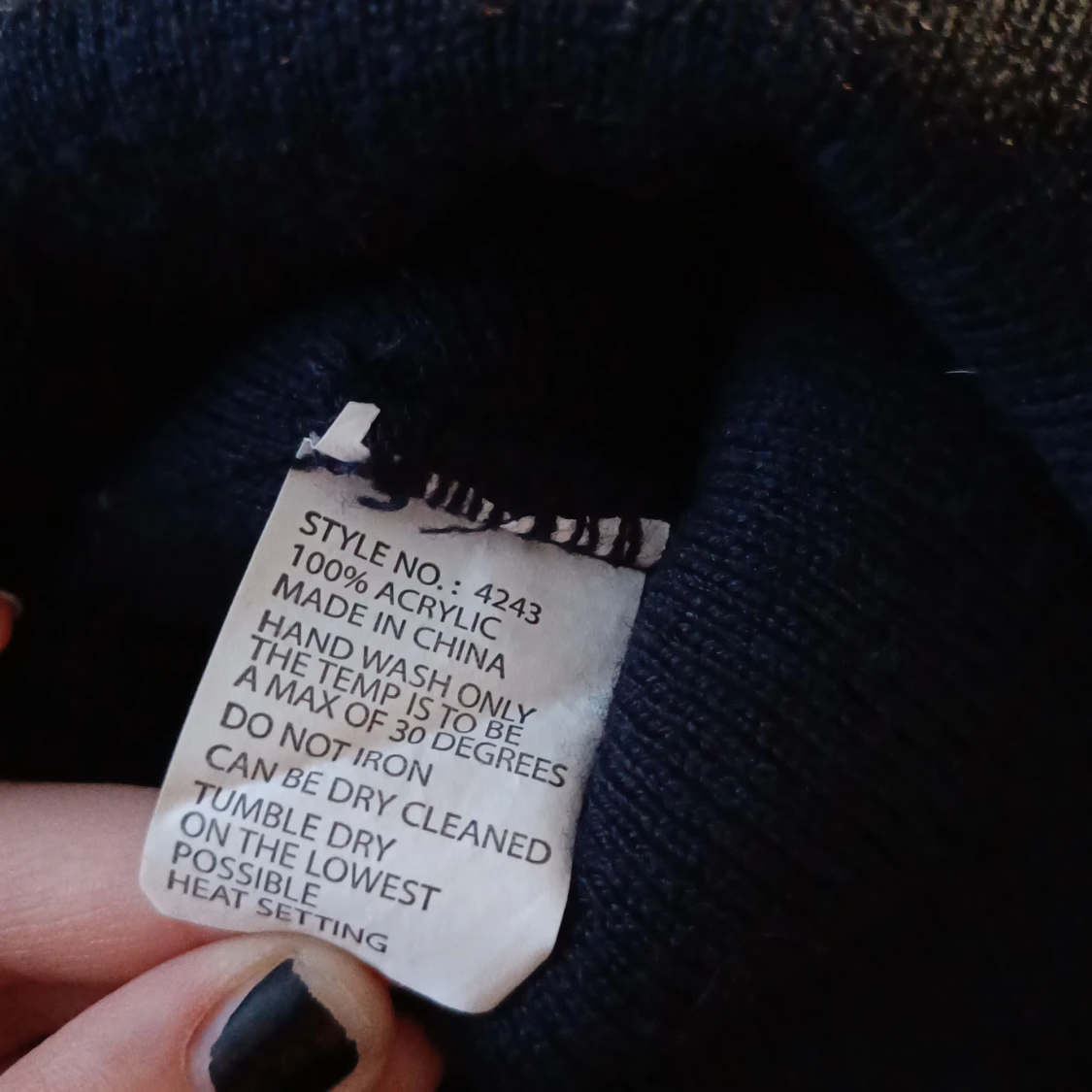 Mörkblå mössa - 90