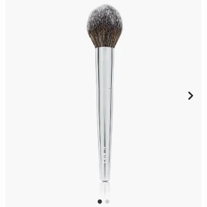 Caia borste - Helt ny och oanvänd! Pointed powder brush F10