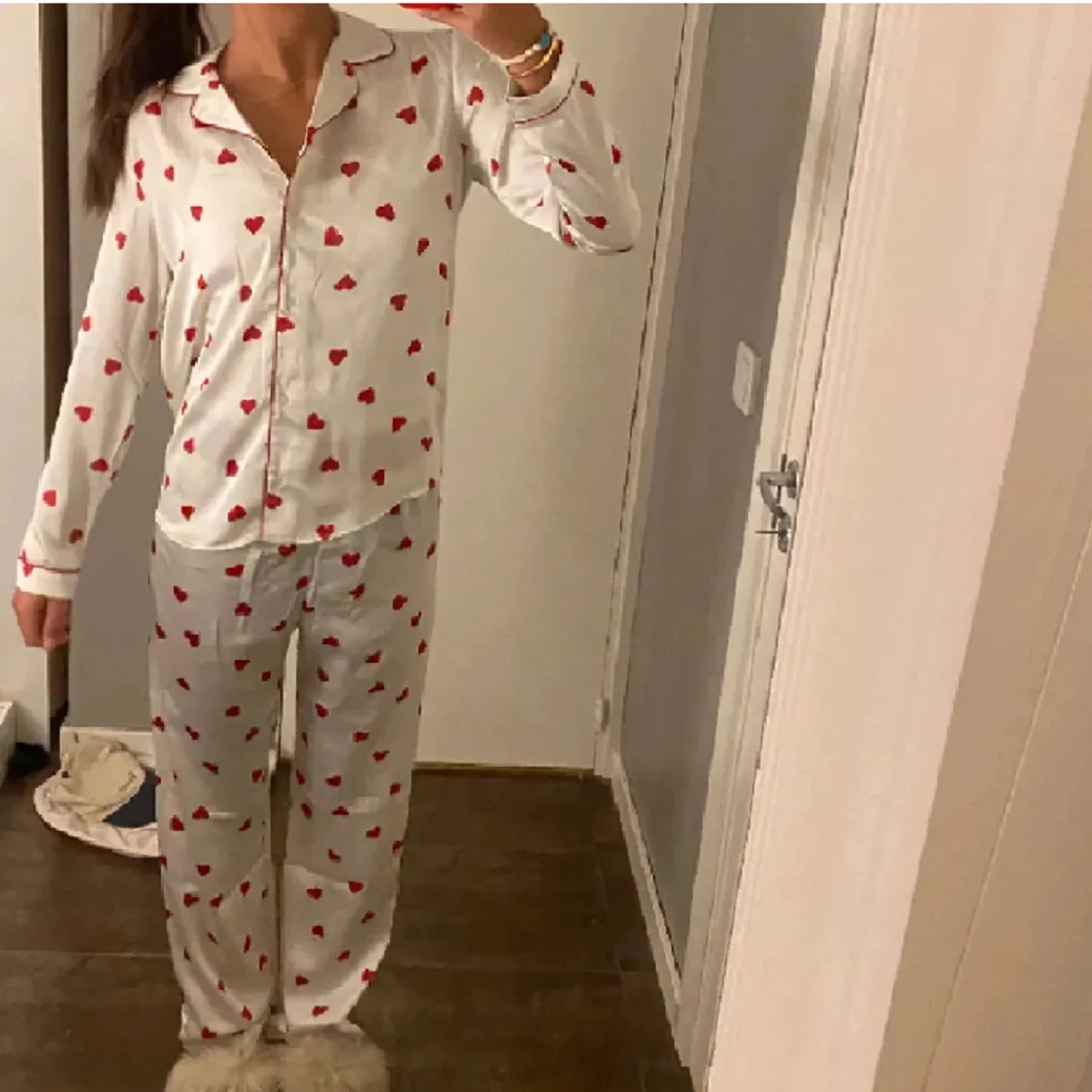 Pyjamas med hjärtan 