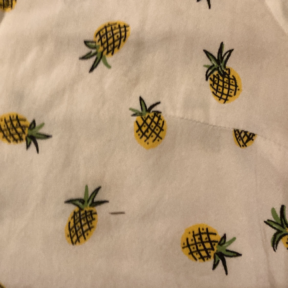 Sommarblus med ananas - 90