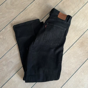 Levi’s ribcage straight jeans - Levi’s jeans, använda men i fint skick. Nypris 1319kr