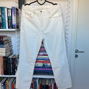 Offwhite nya jeans  - H&M Vintage Slim High Waist 