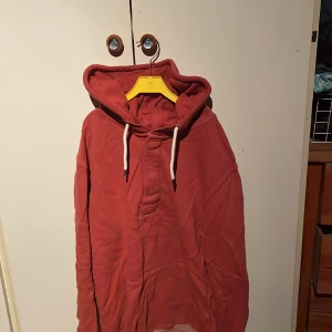 Hoodie - Knappt använd 