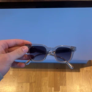 Chimi 04 - Ett par chimis o bra skick. Skriv om ni har frågor o funderingar  Man får med glasögon boxen