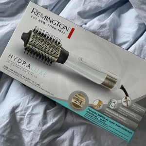 Värmeborste  - Värmeborste från Remington i nyskick!! Endast testad en gång, nypris 399 kr💕