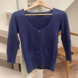 Stickad kofta  - Söt kofta 