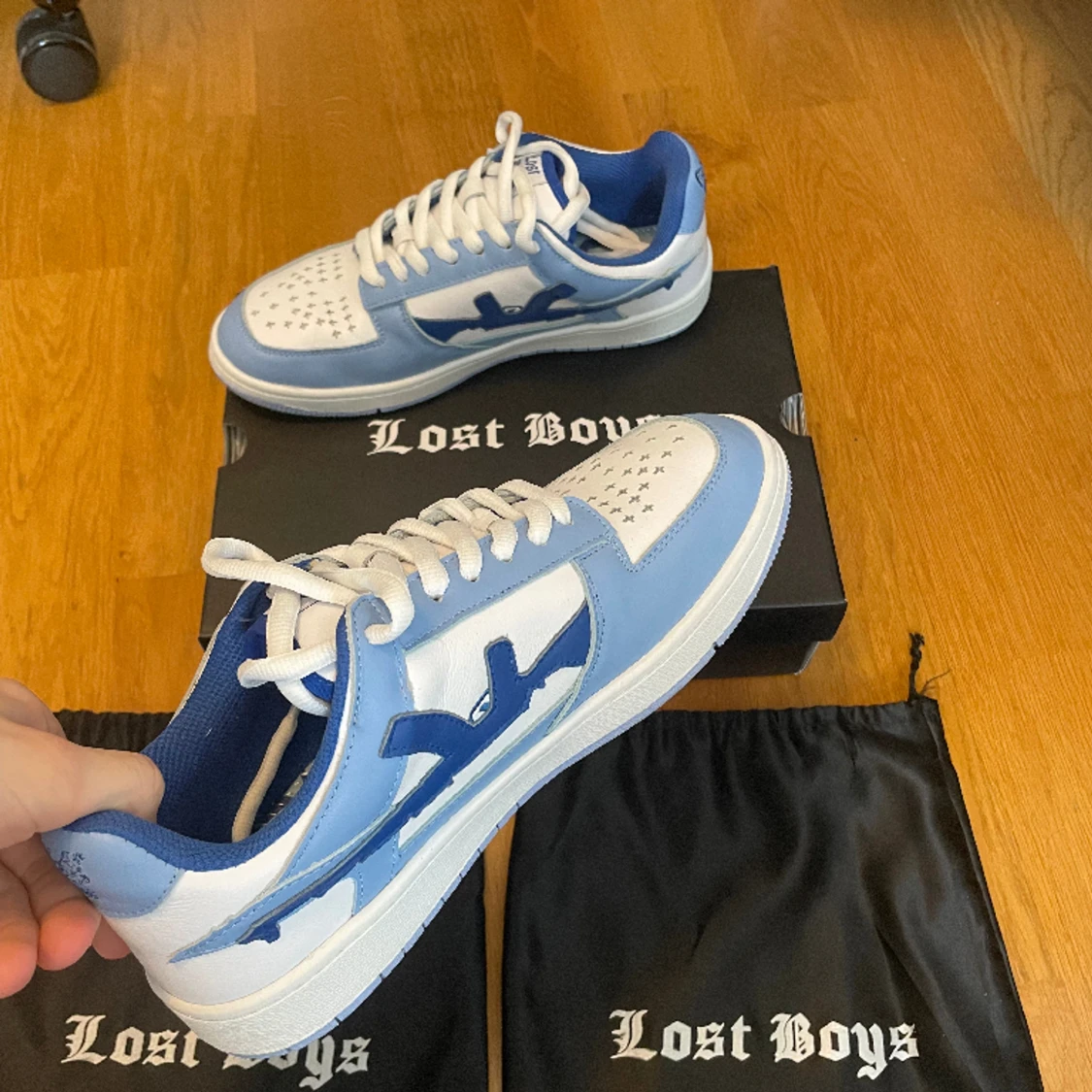 Lost Boys Sneakers - 90