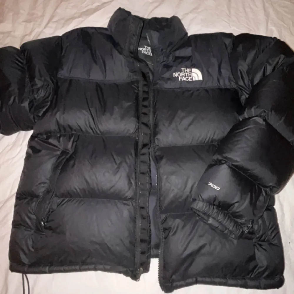 The North face 1996 retro nuptse pufferjacka. Jackor.