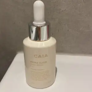 Caia hydra elixir scalp serum för håret🩷oanvänd aldrig testad, nypris runt 225 kr, säljes för 180 kr, pris går att diskutera vid snabb affär