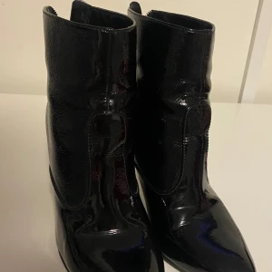 Stövletter  - Lite använd 