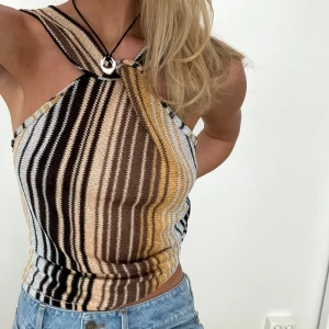 ZARA TOPP - Jättefin Zara topp, köpt på Plick 🤎🧡💛