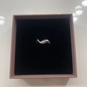 Ring - Sötaste ringen, säljs då den inte används längre💘 Hör gärna av dig om du har frågor💘