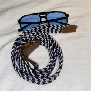 Grisch - Grisch skärp + glasögon 